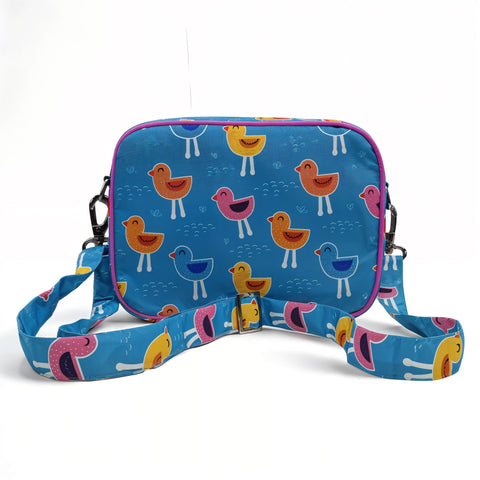 PLAYFUL BIRDS PRINT TRAVEL BAG