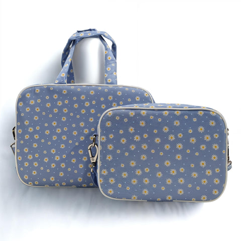 DAISY DREAMS PRINT TRAVEL BAG