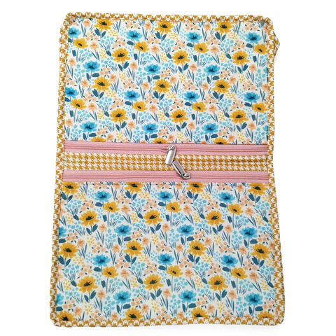 WILDFLOWER SPRITZ PRINT MAXSTOR TOILETRY BAG