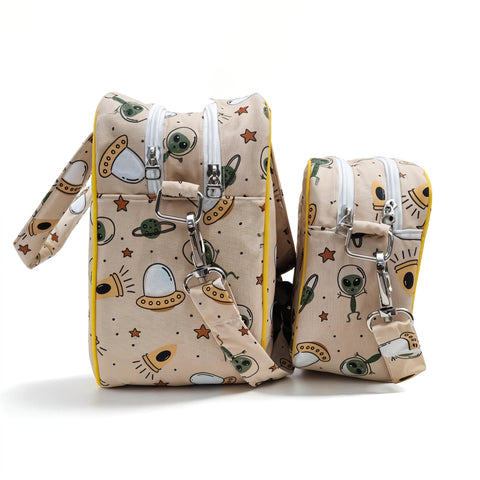 SPACE INVADERS PRINTS TRAVEL BAG