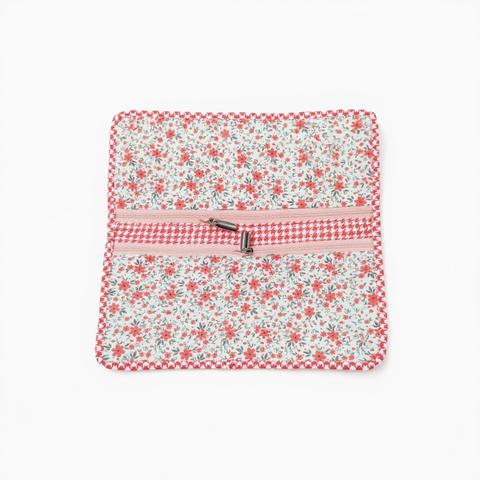 SCARLET MEADOW DITSY PRINT MAXSTOR TOILETRY BAG