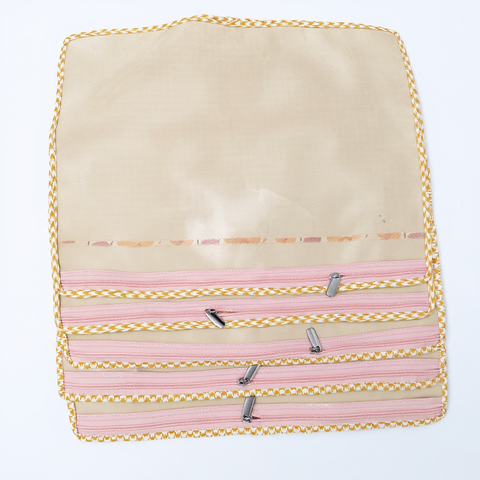 SUNBEAM DAISIES PRINT GRAND SAREE ORGANIZER