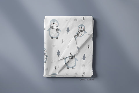 Christmas Tree With Gray Color Penguin