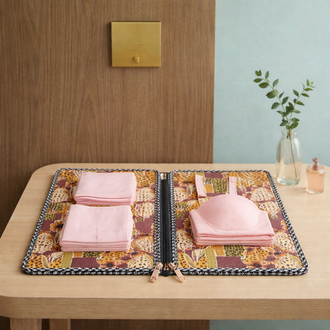 MIDNIGHT PEACH PETALS PRINT MAXSTOR TOILETRY BAG
