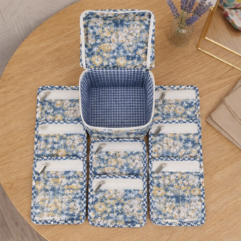MOSSY MEADOW BLOOM PRINT EARRING ORGANIZER