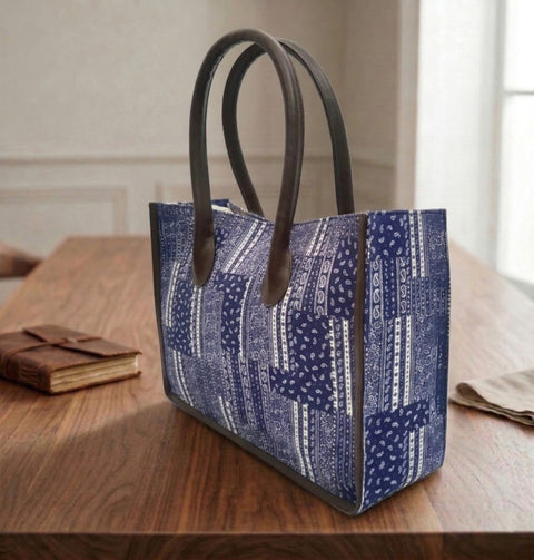 BLUE PAISLEYTRAVEL LEATHER BAG