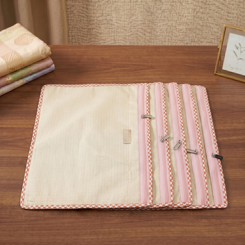BLUEBELL BUTTERSCOTCH CHECKS PRINT GRAND SAREE ORGANIZER