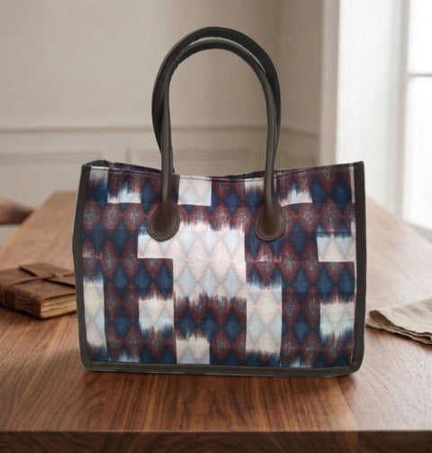 IKAT GLITCH TRAVEL LEATHER BAG