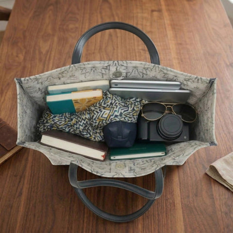 SILENT GEOMETRY TRAVEL LEATHER BAG