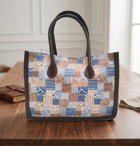 TRIBAL SQUARES TRAVEL LEATHER BAG