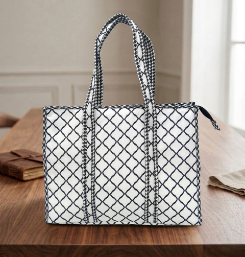 DIAMOND CHAIN ELEGANCE PRINT SMALL TOTE BAG