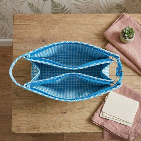 QUACKY WAVES PRINT TRIOZIP TOILETRY BAG