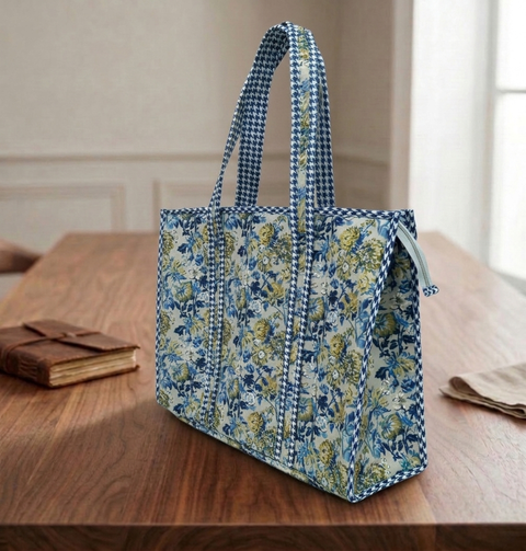 MOSSY MEADOW BLOOM PRINT SMALL TOTE BAG