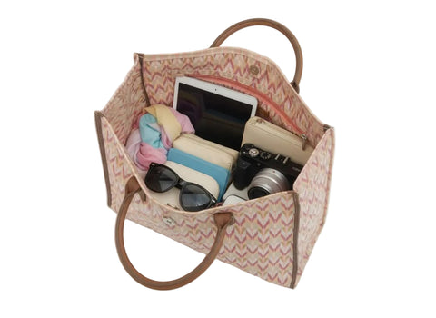 CHEVRON PRINT TRAVEL LEATHER BAG