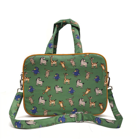 FOREST FRIENDS PRINT TRAVEL BAG