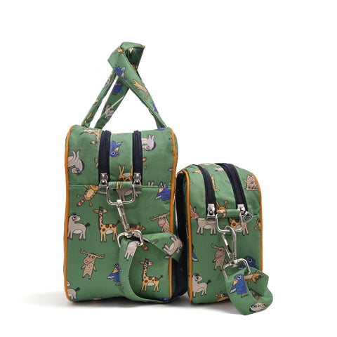 FOREST FRIENDS PRINT TRAVEL BAG